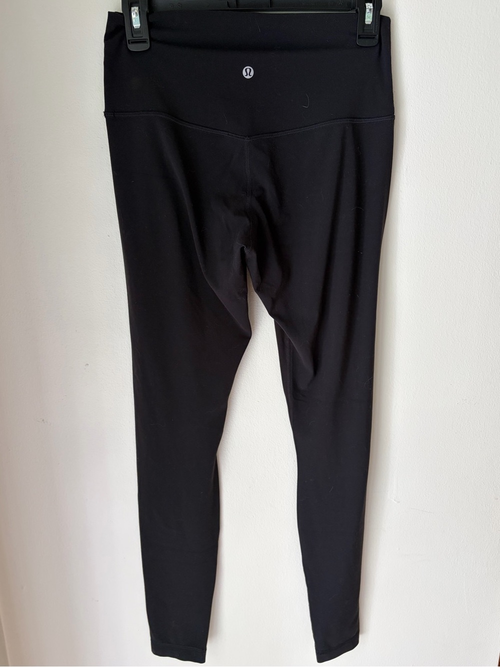 20. Size 8 LULULEMON Black Align Leggings - Picture 2 of 4